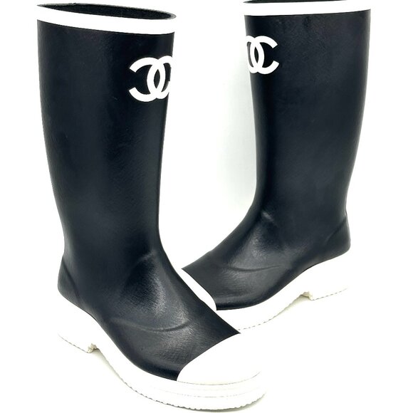 CHANEL 26C Rubber PVC CC Logo Two Tone Rainboots Rain Boots Black White - Picture 8 of 12